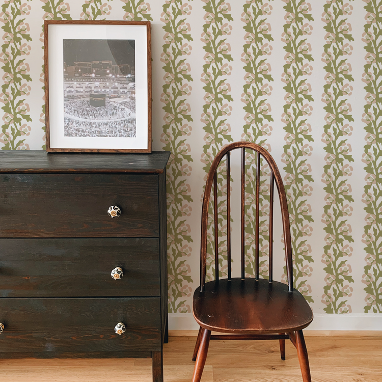 The Juliet Wallpaper (Blush)