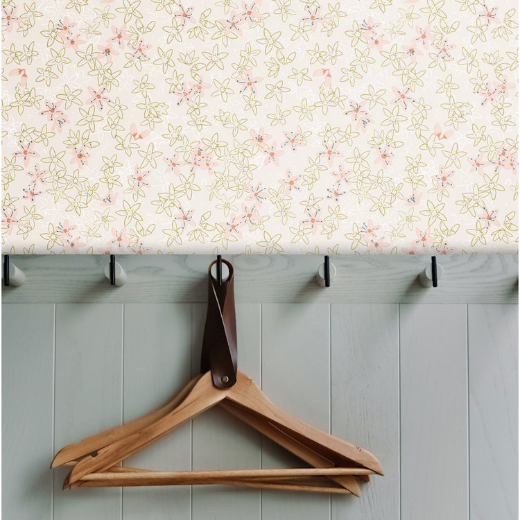 Large Layered Floral (Cream)